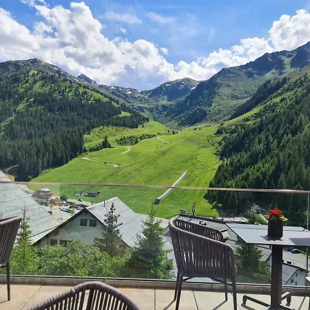 Zirbenhof 4* Hochfügen