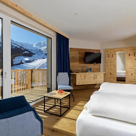 Hotel Zirbenhof