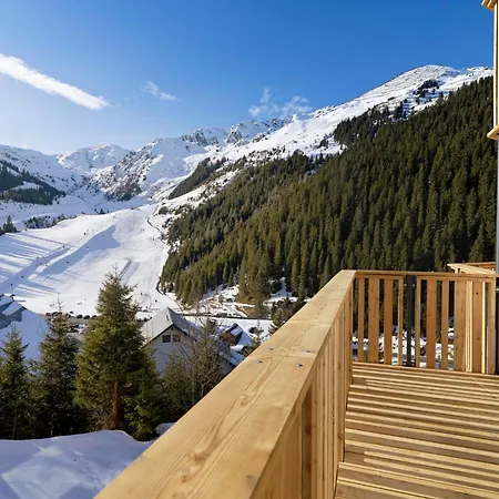 Zirbenhof Hotel 4*