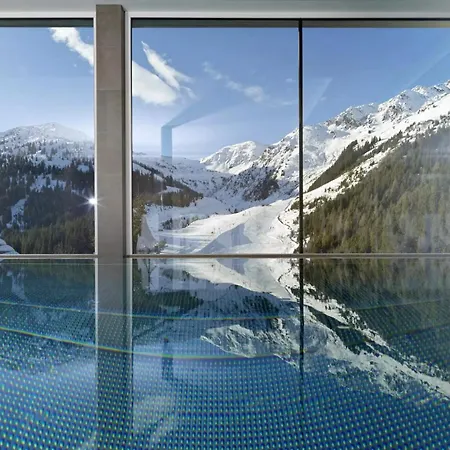 Zirbenhof Ξενοδοχείο