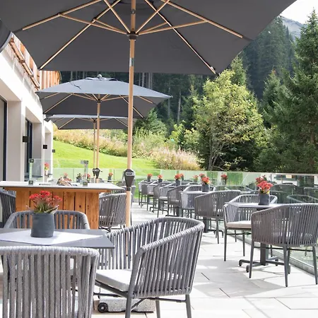 Zirbenhof Hotel