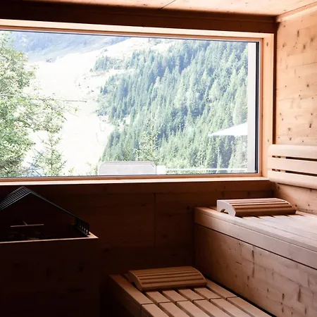 Hotel Zirbenhof 4*