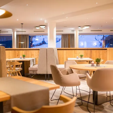 Zirbenhof Hotel Hochfügen