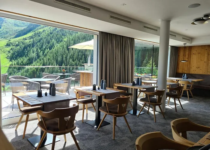 Zirbenhof Hotel Hochfugen